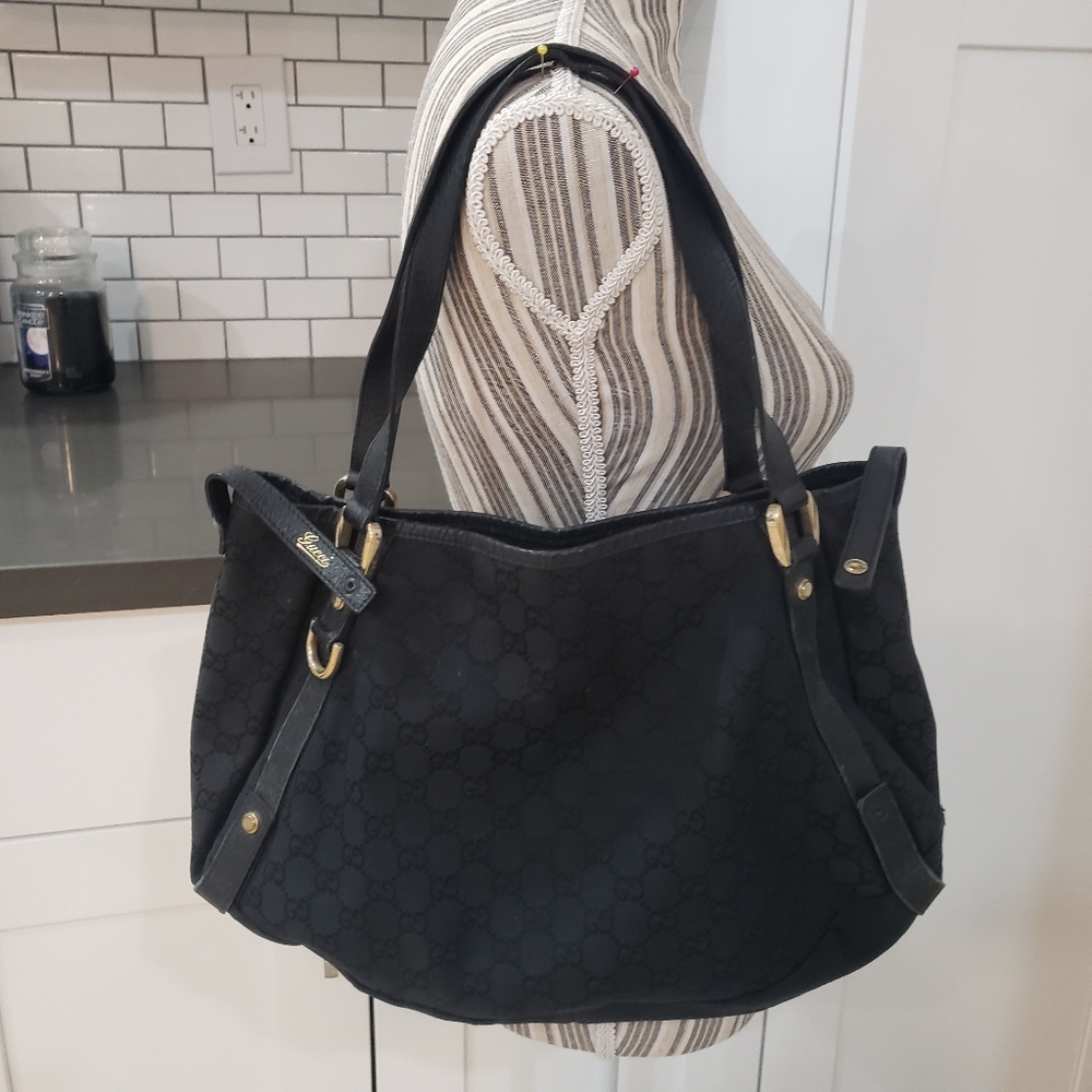 100% Authentic Gucci Abby Black Tote GG Monogram Handbag